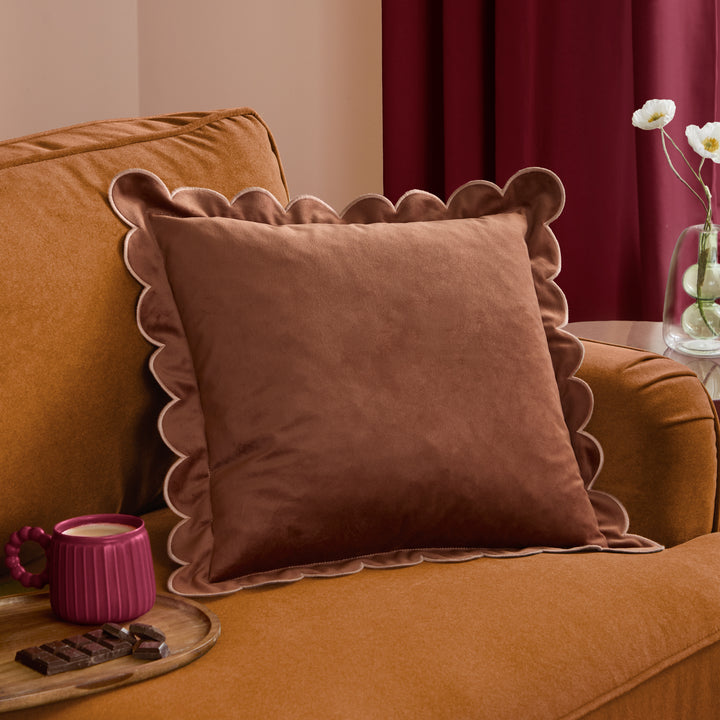Lil Scallop 45x45 Cushion Case Chestnut / Natural