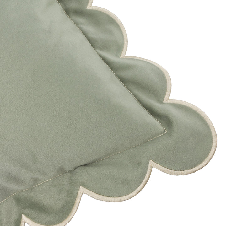 Lil Scallop 45x45 Cushion Case Green / Natural - image 5