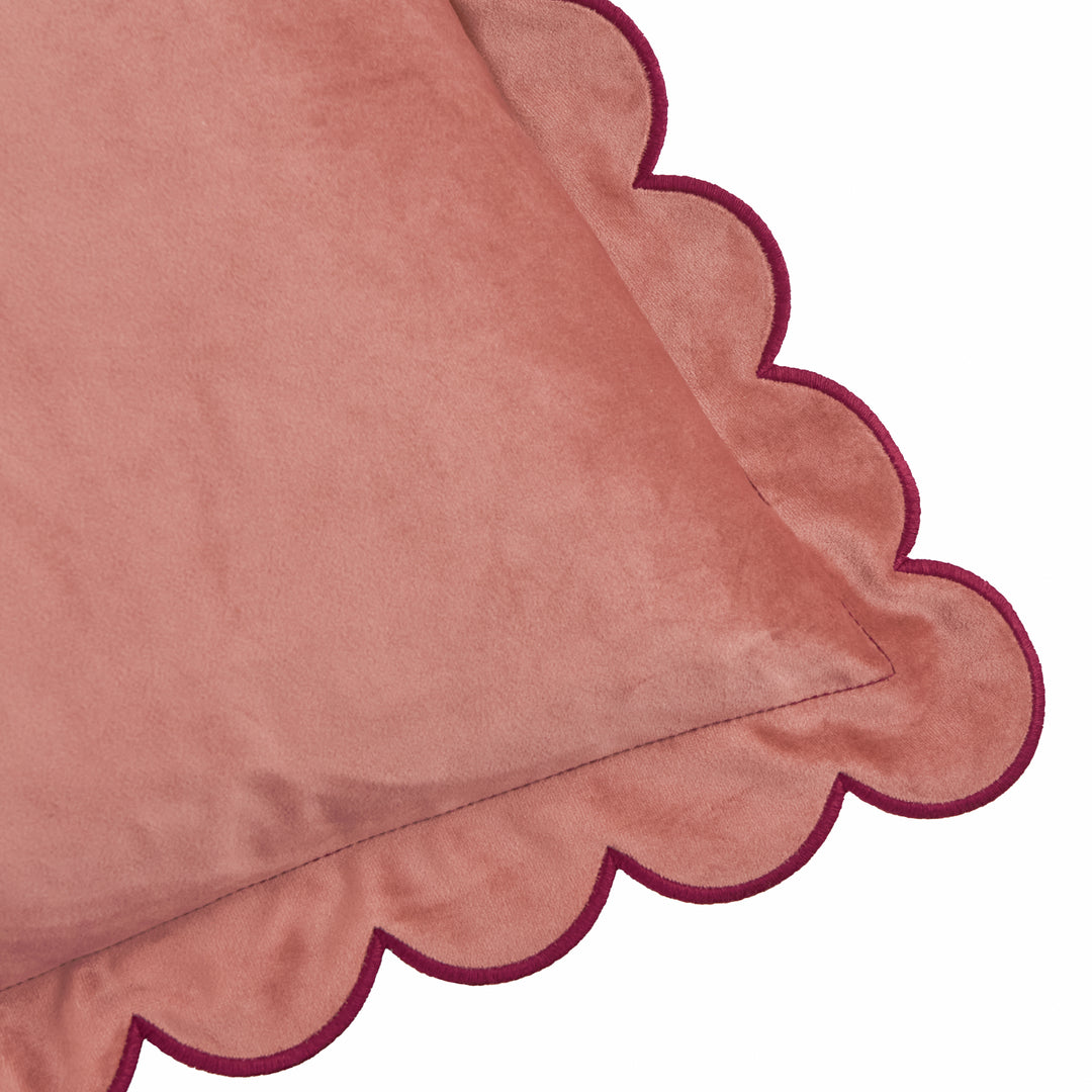 Lil Scallop 45x45 Cushion Case Slipper/Burgundy - image 2