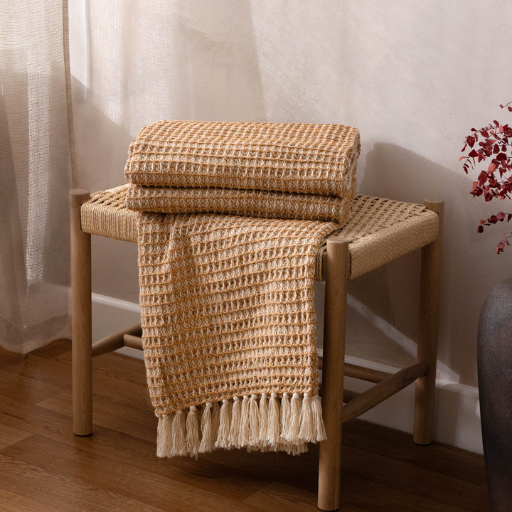 Lorne 150x200 Throw Honey