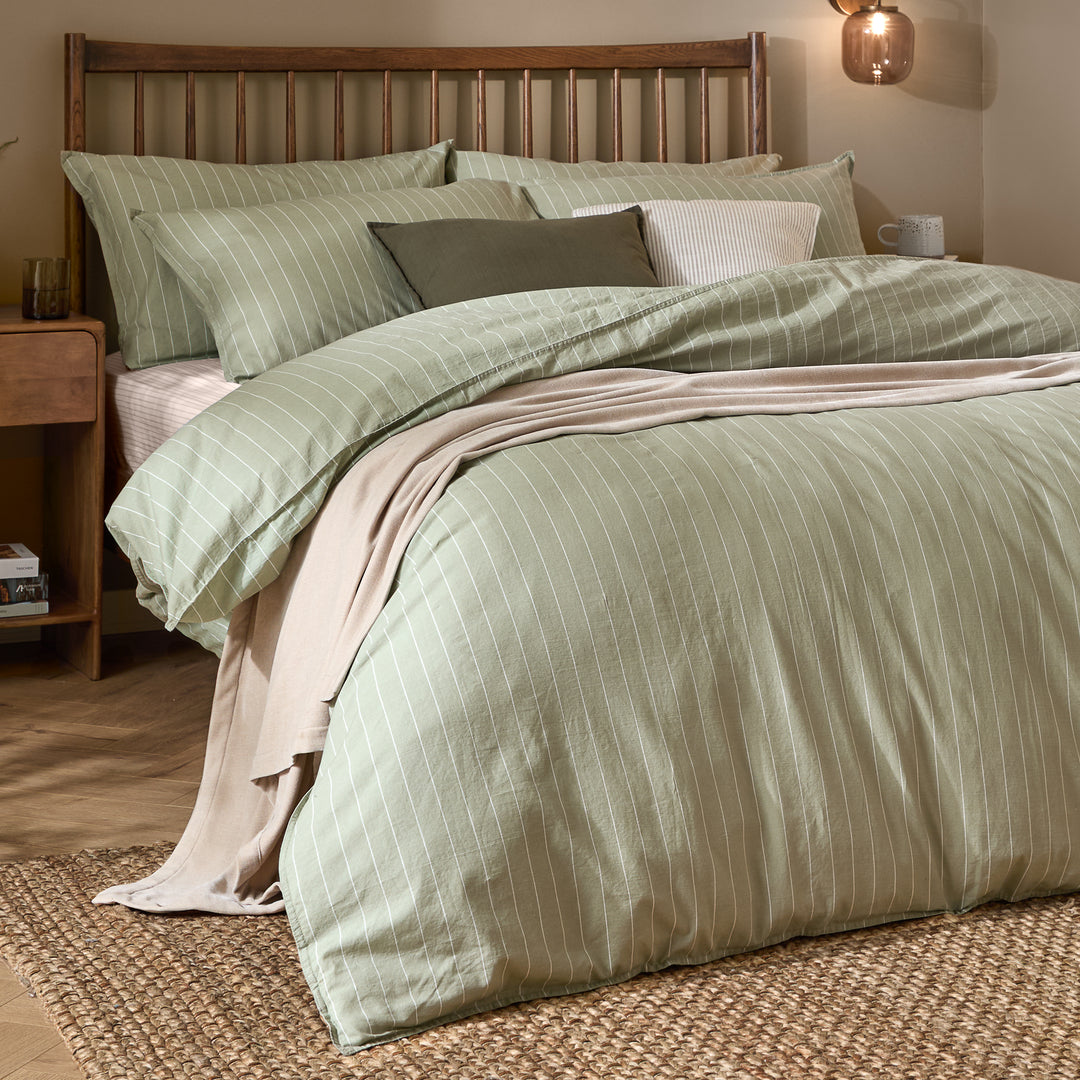 Linear Stripe Super King Duvet Set Forest - image 3