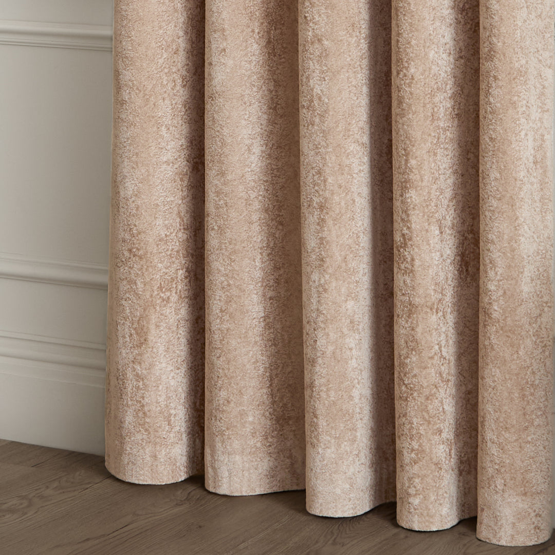 Lustre Velvet 168x137 Eyelet Curtains Oyster - image 5