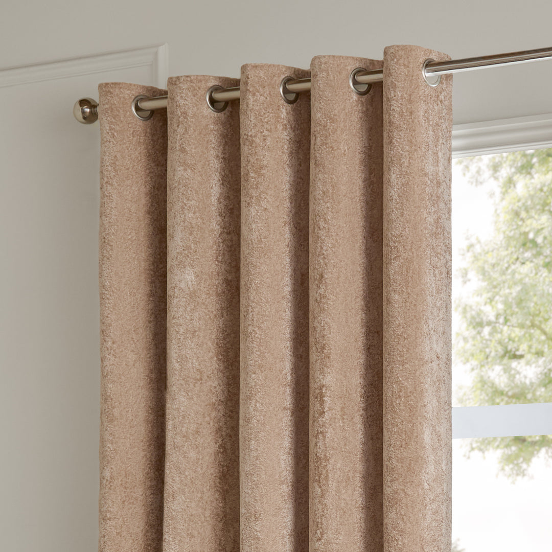 Lustre Velvet 117x137 Eyelet Curtains Oyster - image 3