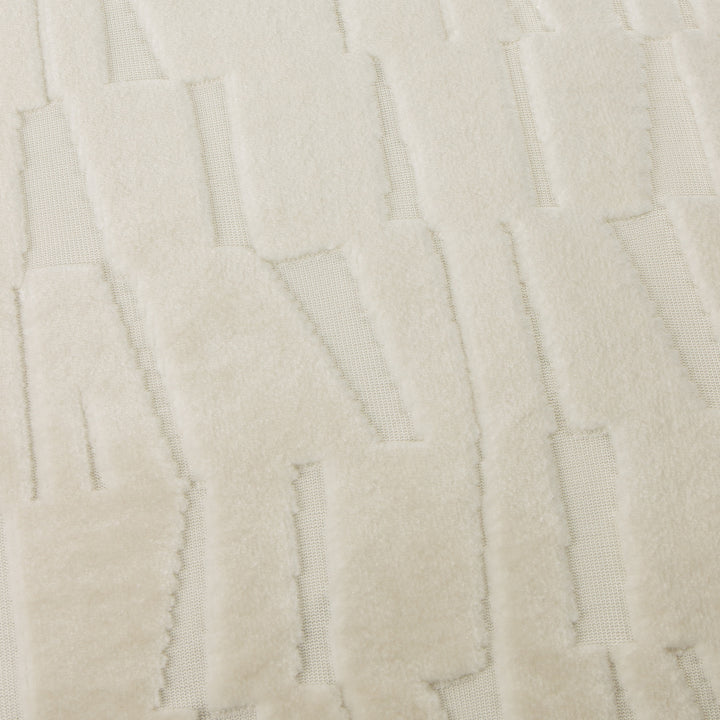 MANHATTAN 50x50 CUSHION CASE IVORY
