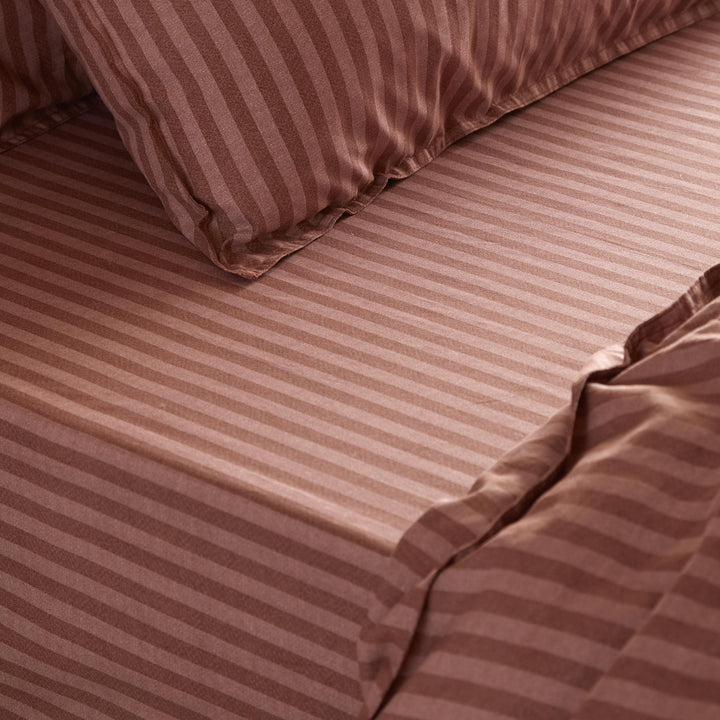 Marlow Stripe King Fitted Sheet Chocolate/Rosewood - image 2