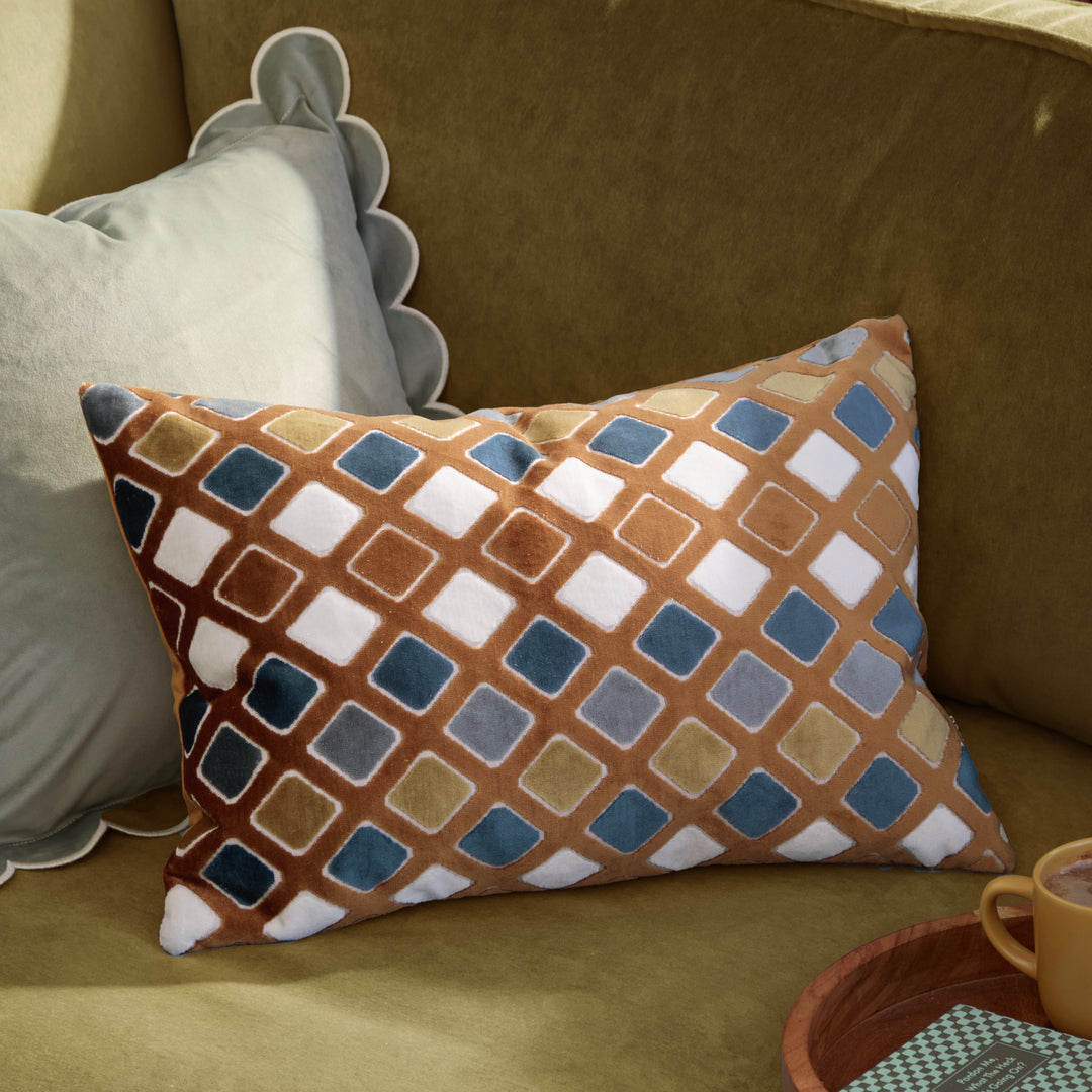 Metro Diamond 35x50 Cushion Case Ginger