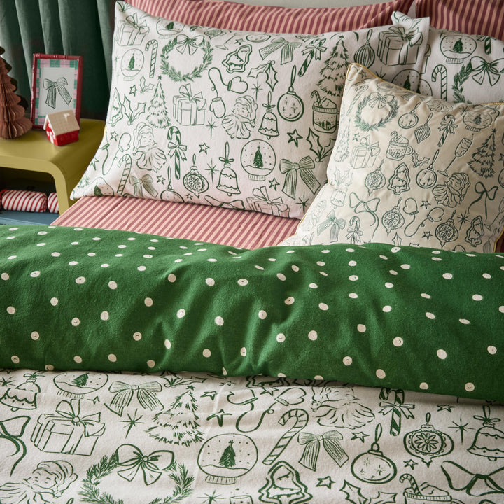 Merry Christmas Super King Duvet Set Oat/Green - image 3