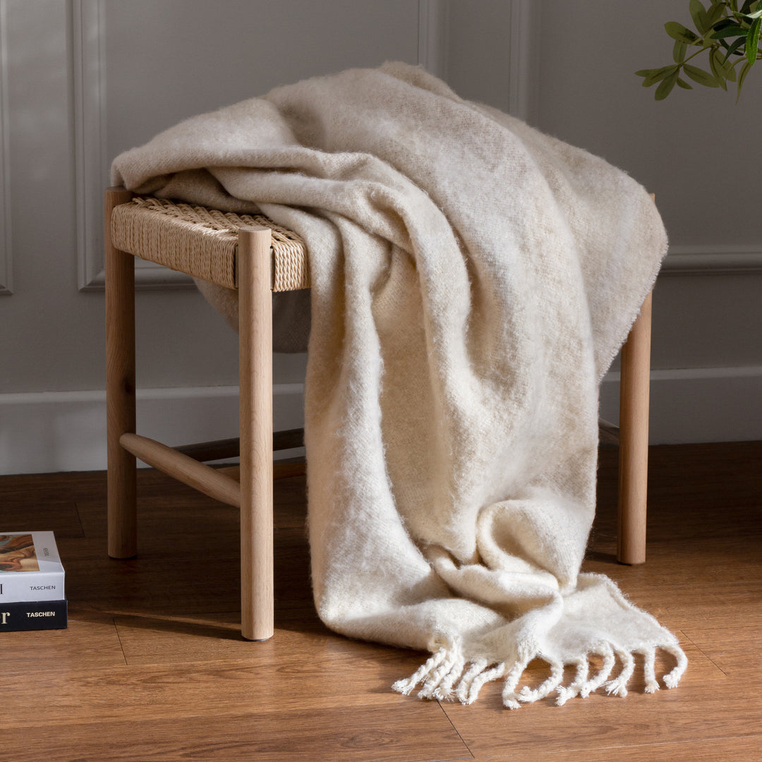 Meta 130x180 Throw Natural - image 3