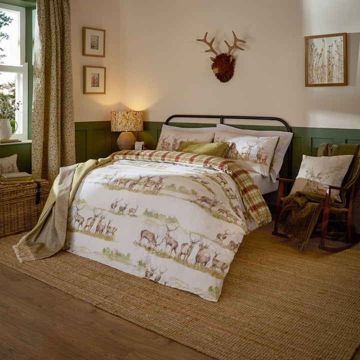 MOORLAND STAGS SINGLE DUVET SET MULTICOLOUR