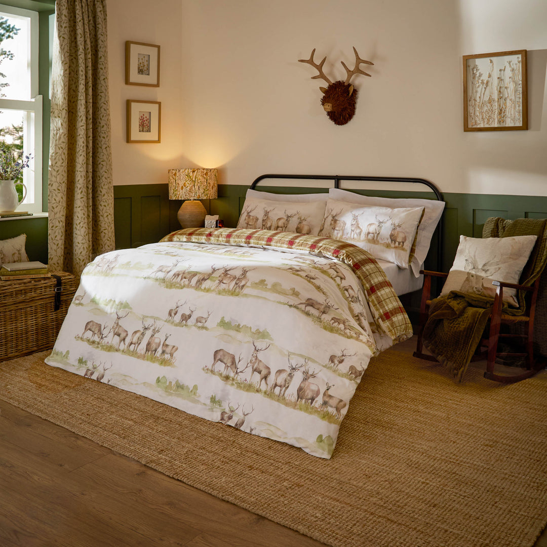 MOORLAND STAGS SINGLE DUVET SET MULTICOLOUR