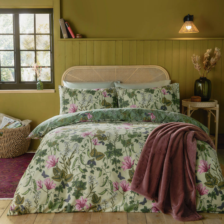 Mystic Berry Super King Size Duvet Set Green
