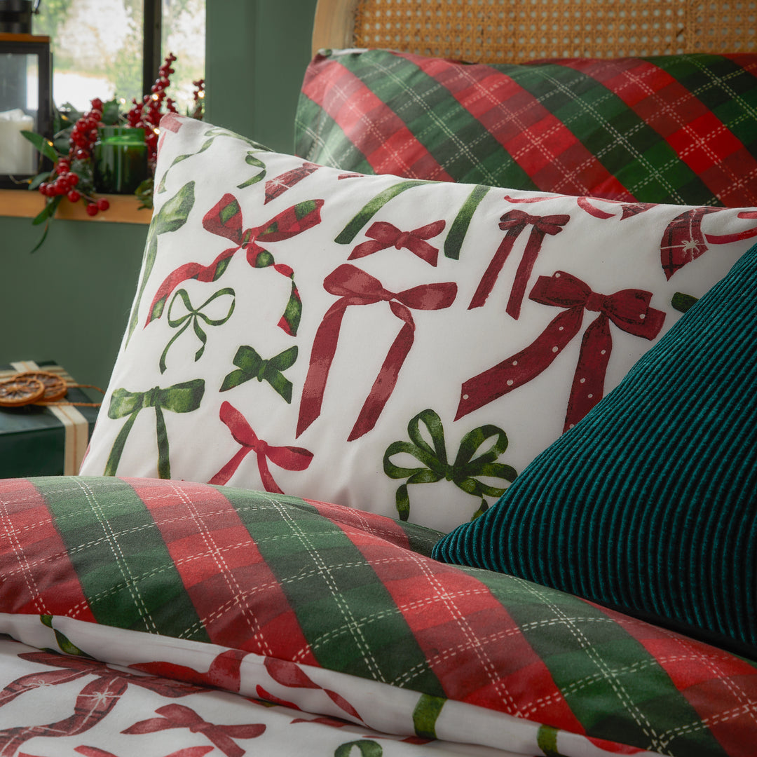 Nathalie Bows Single Duvet Set Berry/Pine - image 3