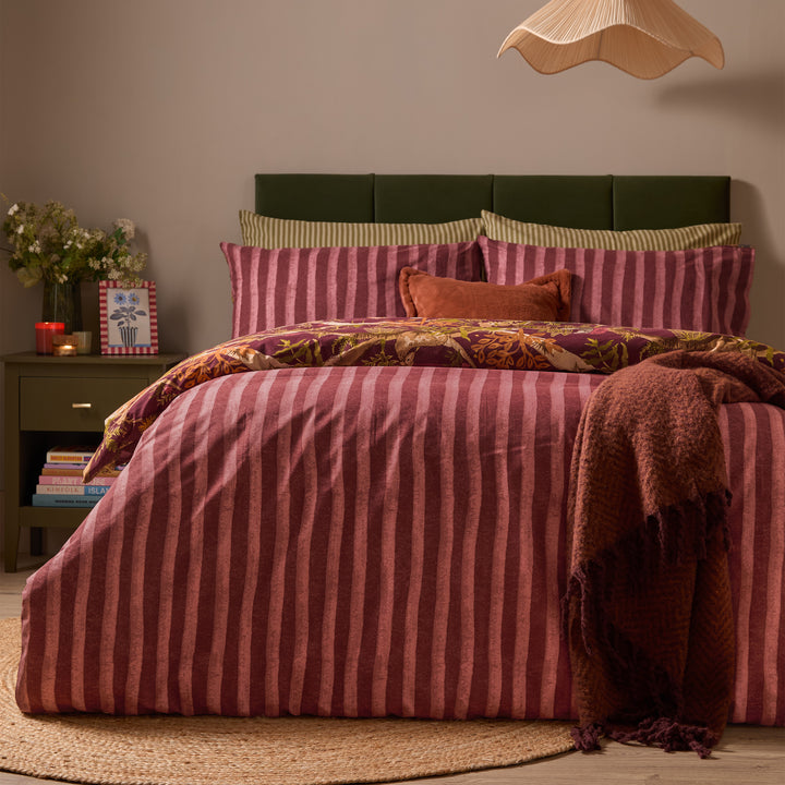 Nya Woodland King Duvet Set Burgundy - image 2