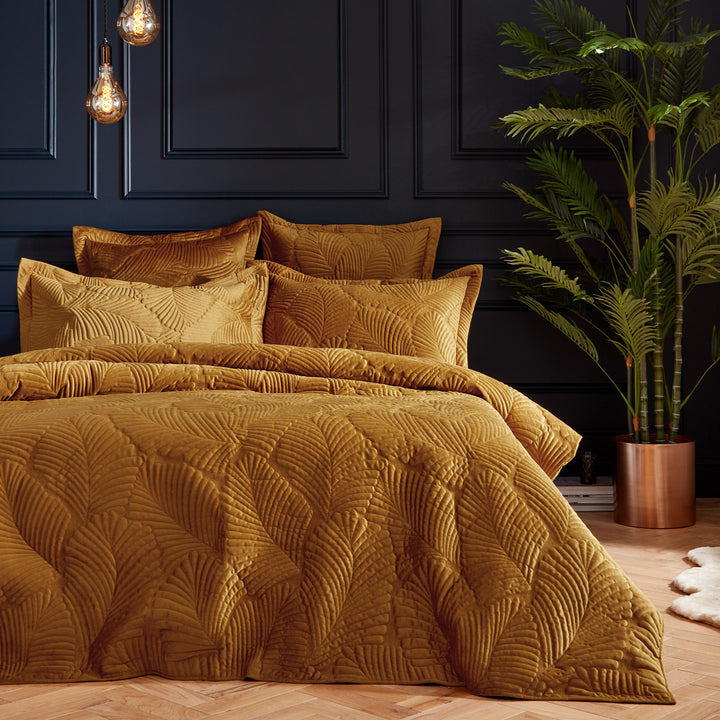 Palmeria Sb Quilted Duvet Set Gold