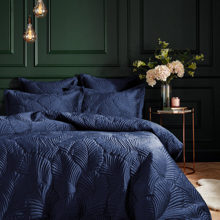 Palmeria King Size Quilted Duvet Set Navy