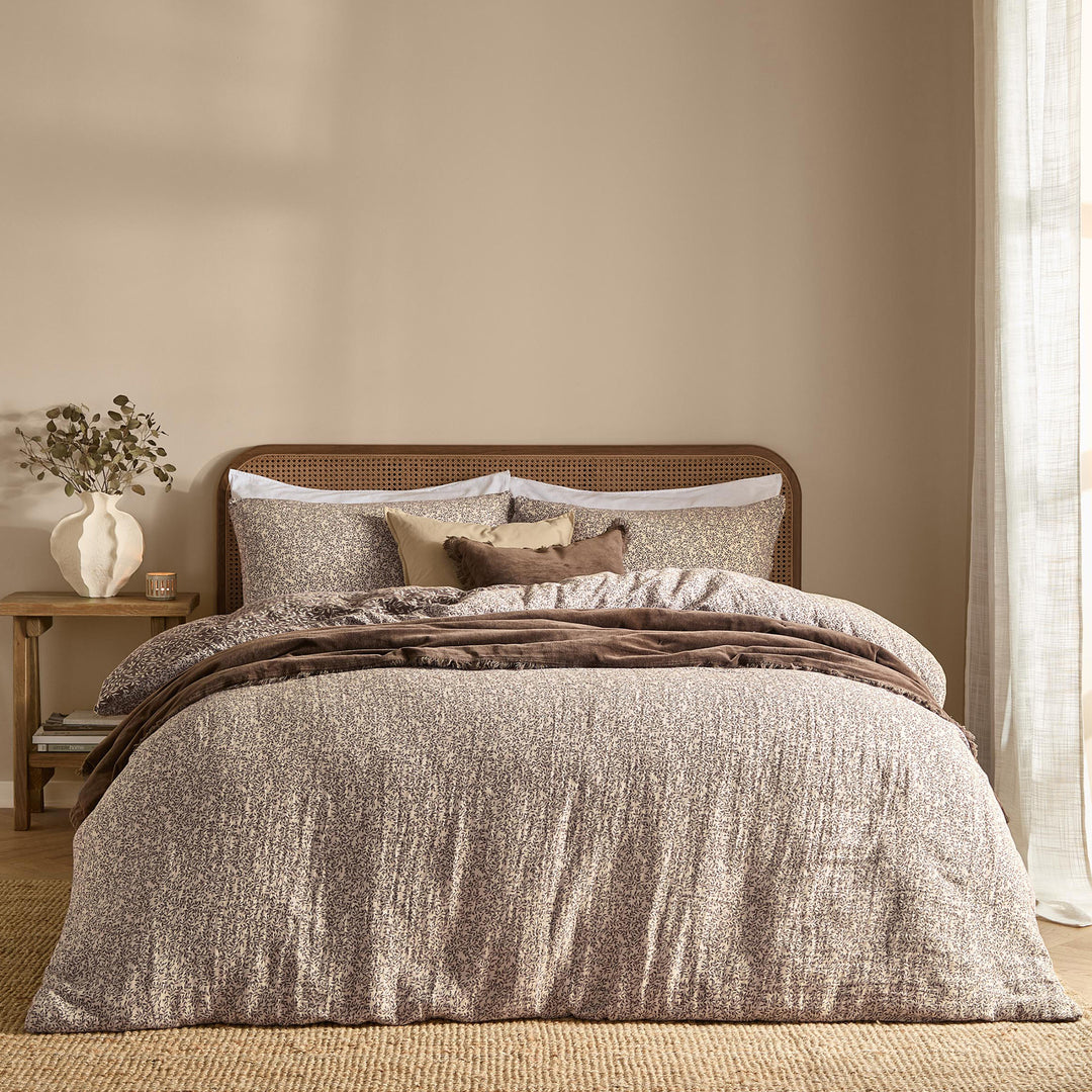Perrie Leaf Double Duvet Set Chocolate - image 4