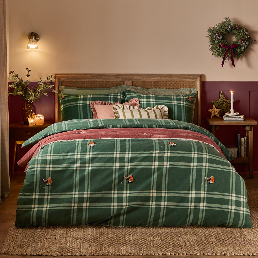 Ramble Robin Tufted King Duvet Set Green