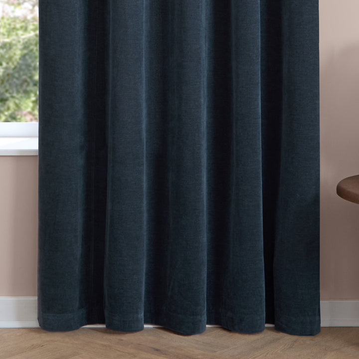 Soft Chenille Blackout 168x229 Eyelet Curtains Navy - image 7