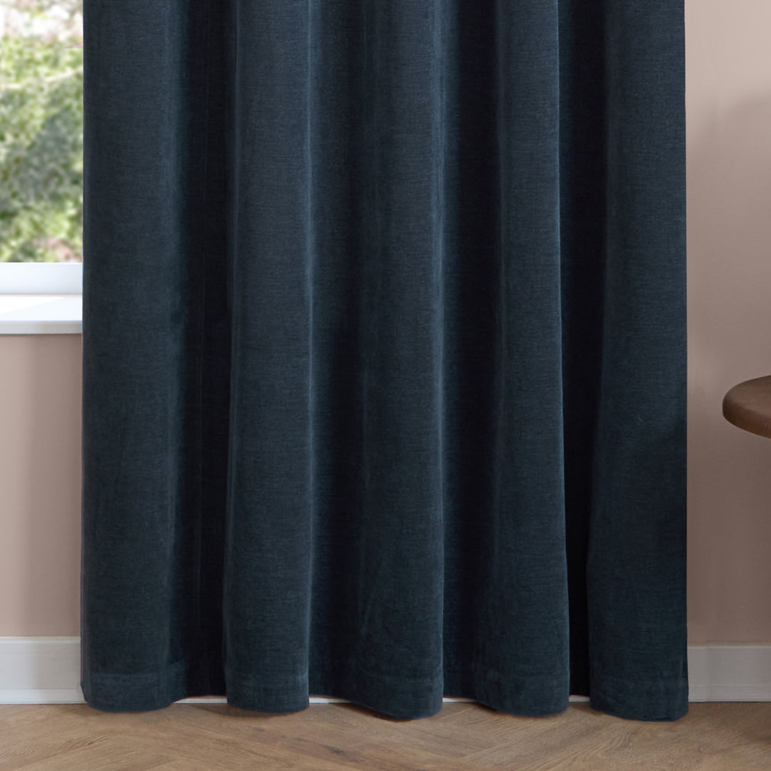 Soft Chenille Blackout 117x137 Eyelet Curtains Navy - image 7