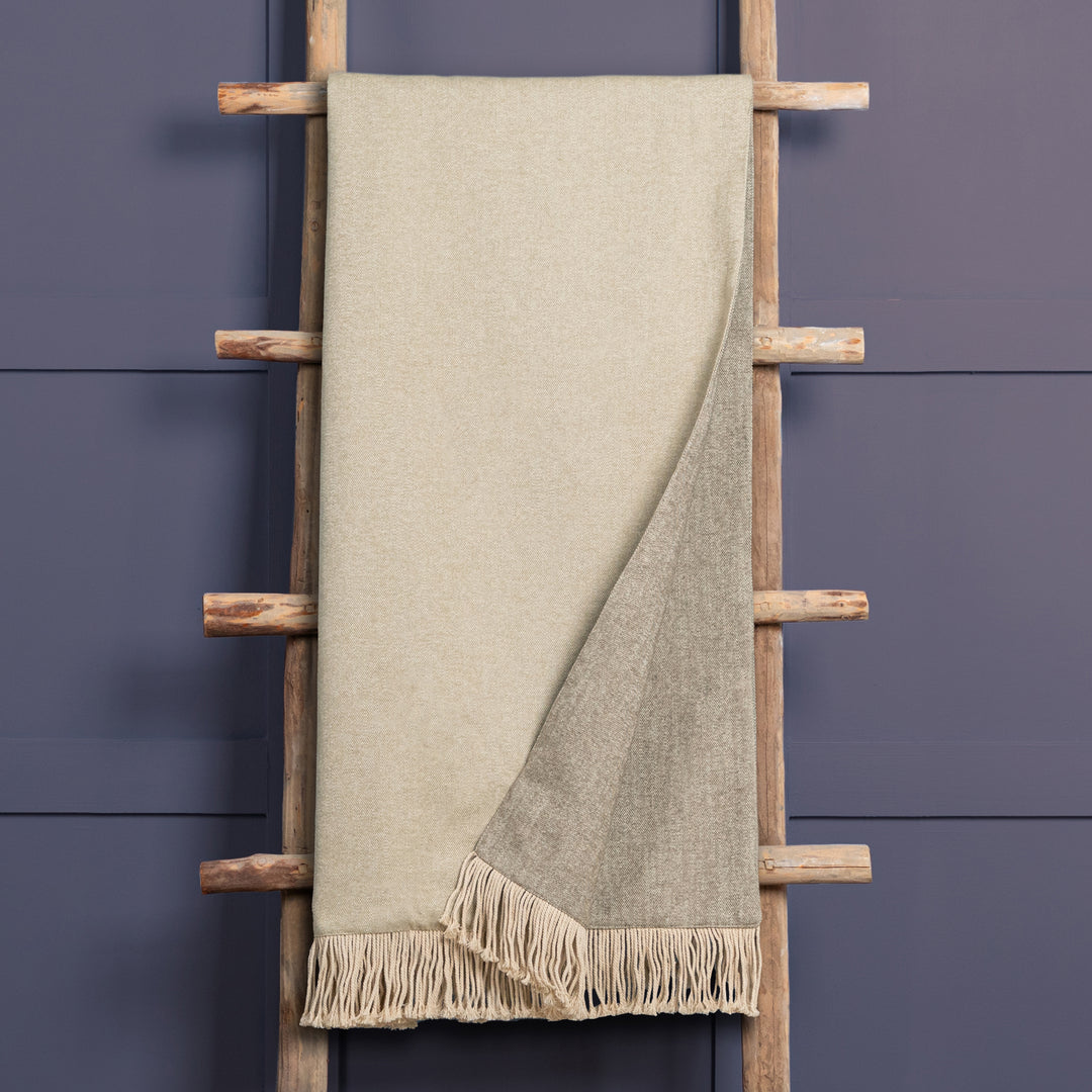 SELKIRK 136X200 THROW CASHEW