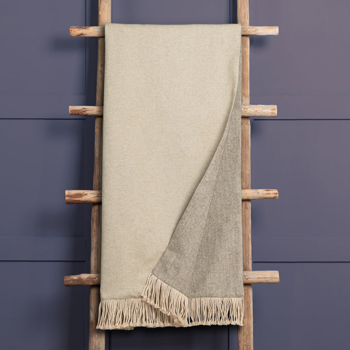 SELKIRK 136X200 THROW CASHEW