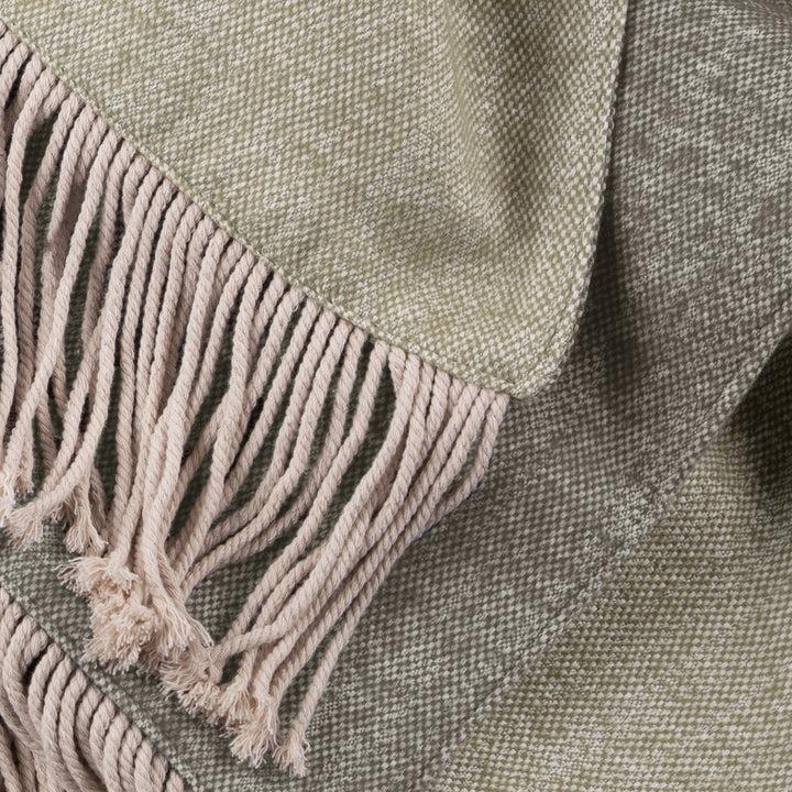 SELKIRK 136X200 THROW CASHEW