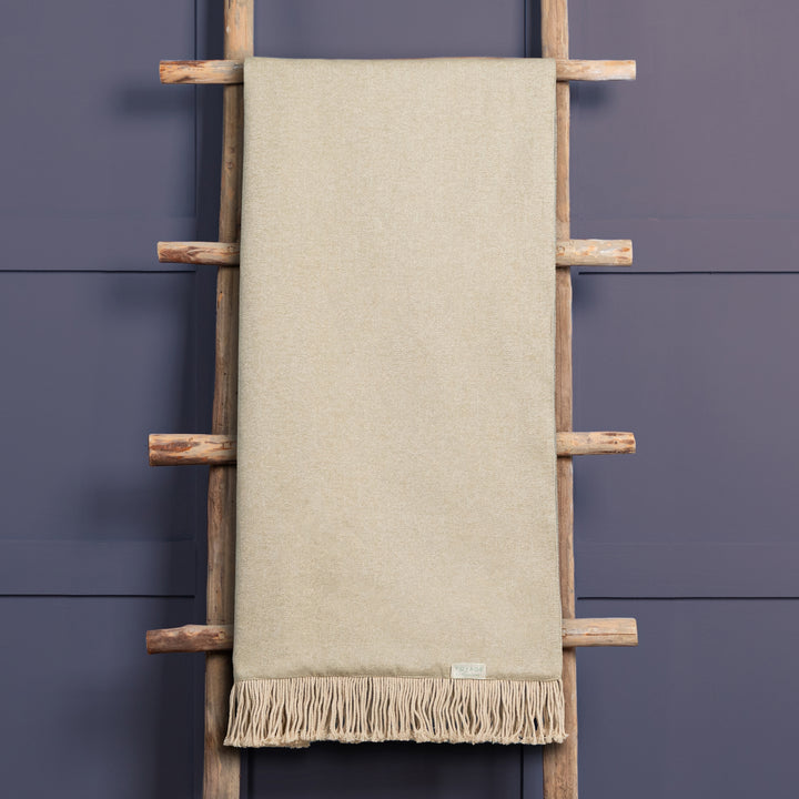 SELKIRK 136X200 THROW CASHEW