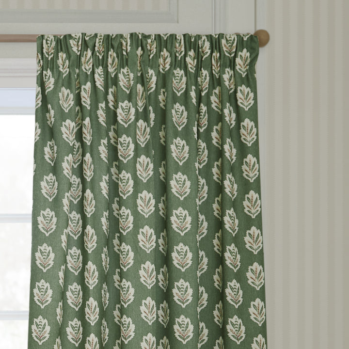 SESSILE LEAF 228X137 PENCIL PLEAT CURTAINS LEAF GREEN