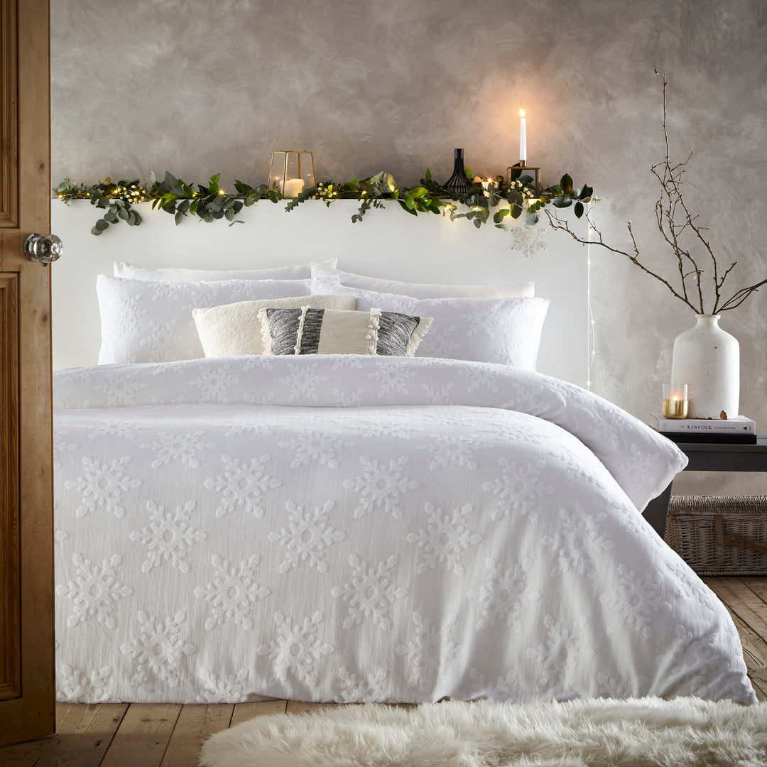 Snowflake Tufted King Size Duvet Set White
