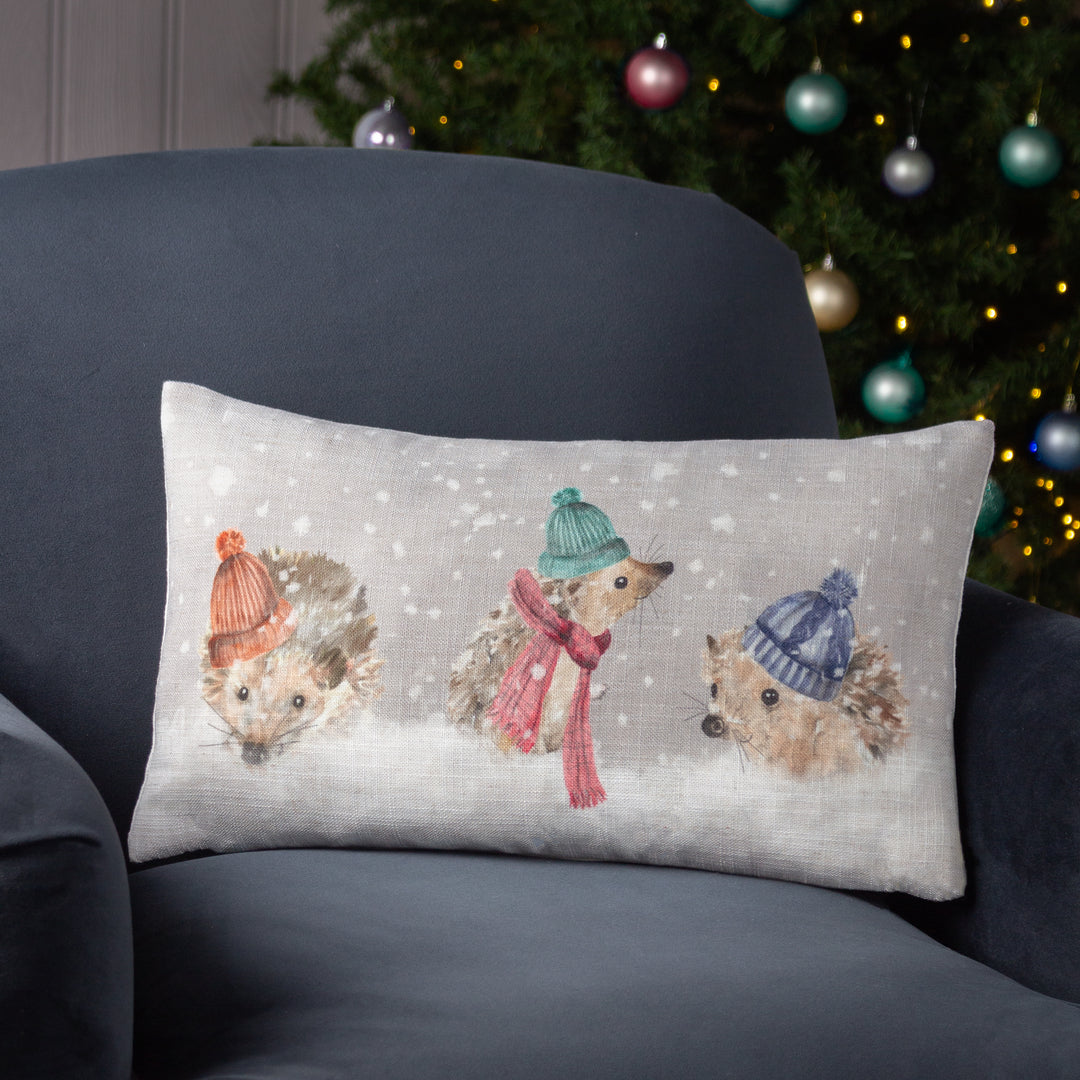 SNOWY HEDGYS 30X50 CUSHION CASE