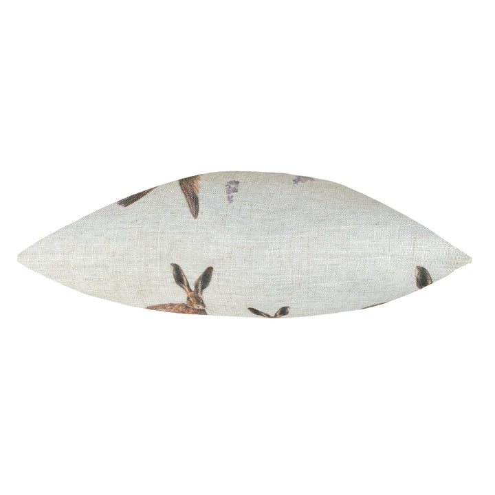STANDING HARE 43X33 C/CASE MULTI
