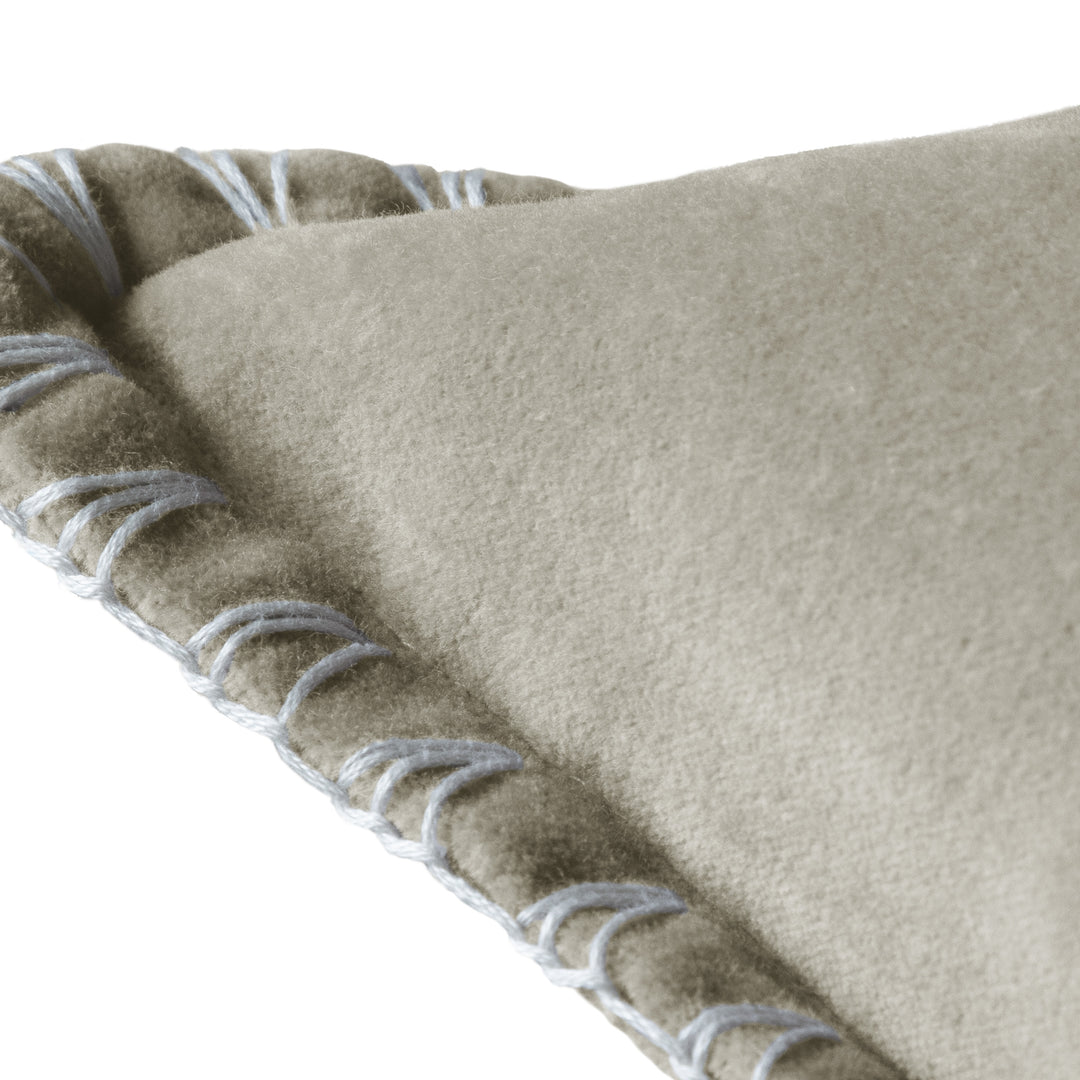 STITCH 50x50 CUSHION CASE QUARTZ