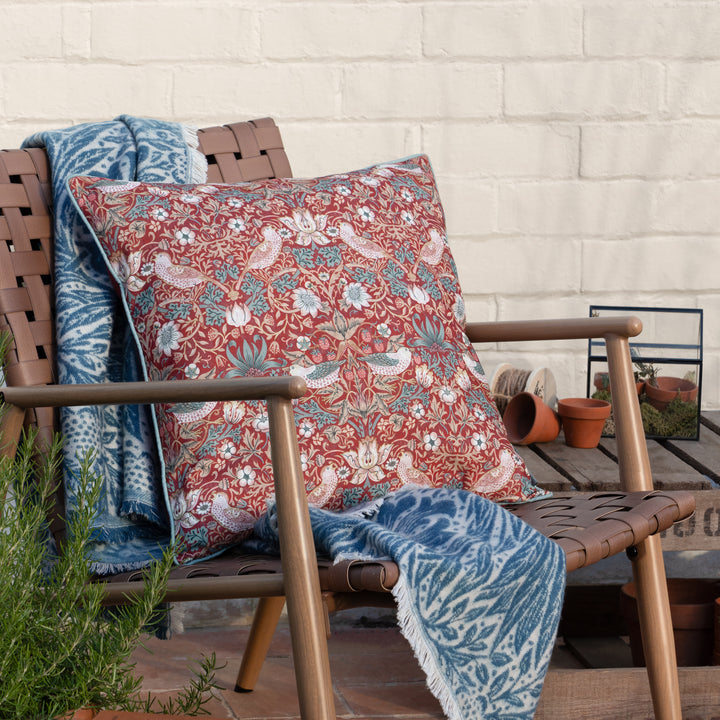 Strawberry Thief 50x50 Outdoor Cushion Berry