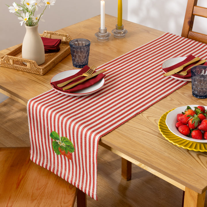 STRAWBERRY STRIPES 180X35 TABLE RUNNER CANDY CANE