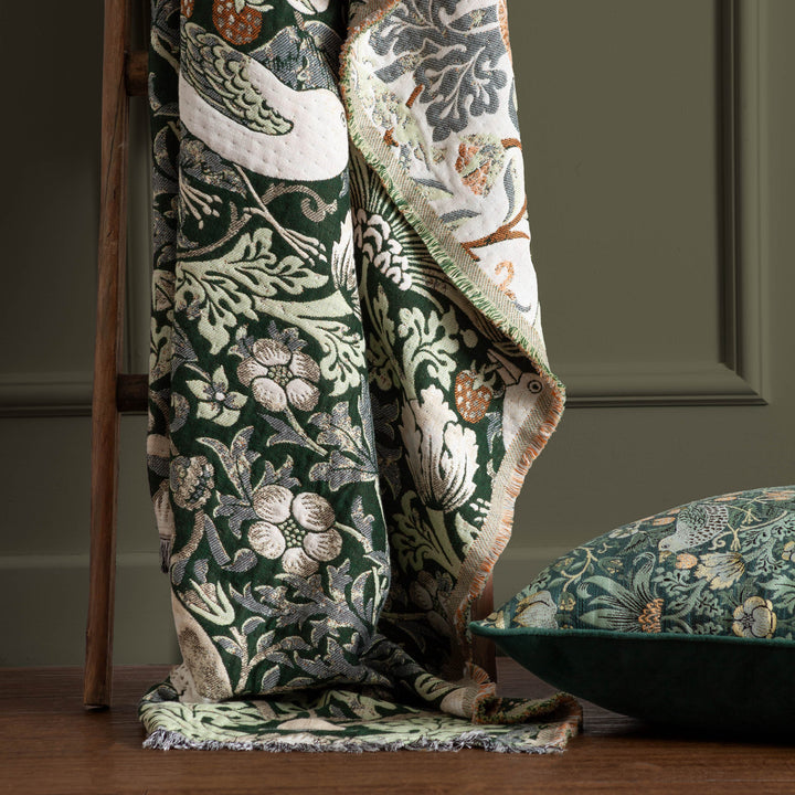 Strawberry Thief 140x170 Throw Forest Green - image 6
