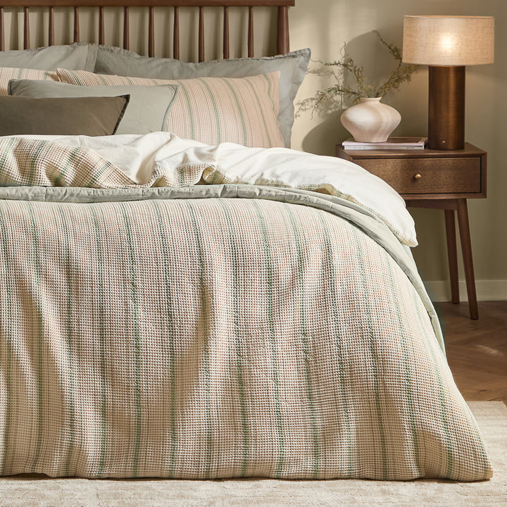 Selby Waffle Single Duvet Set Bay Green / Natural - image 3