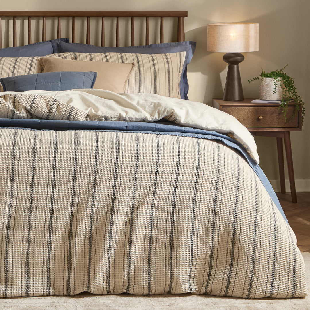 Selby Waffle Single Duvet Set Coal / Natural - image 3