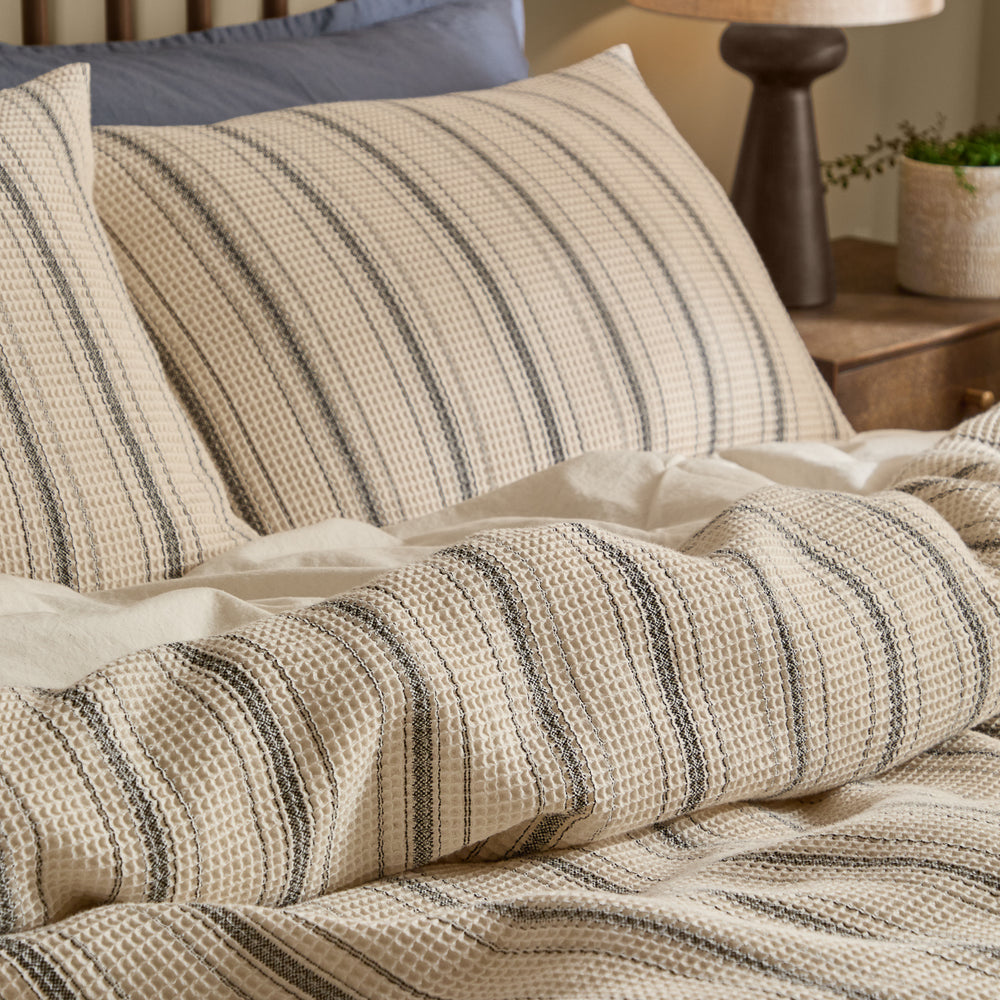 Selby Waffle Super King Duvet Set Coal / Natural - image 2