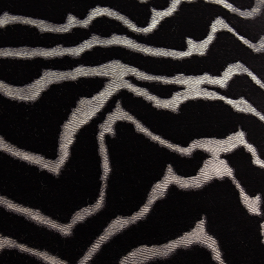 Tierra 50x50 Cushion Case Jet - image 4