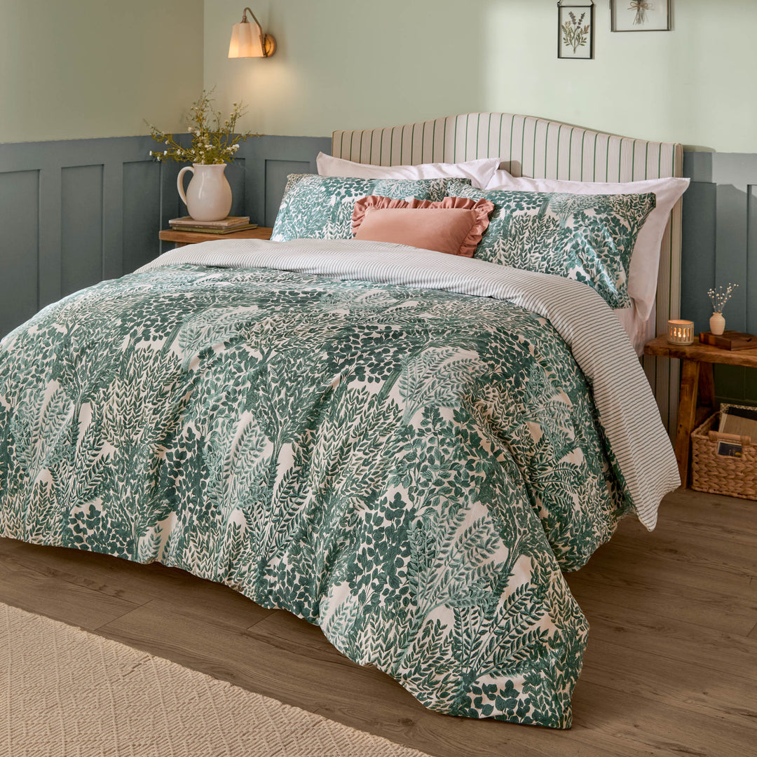 Topiary Super King Duvet Set Green