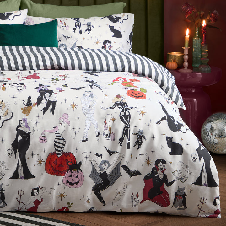 Trick Or Treat King Duvet Set Monochrome - image 4