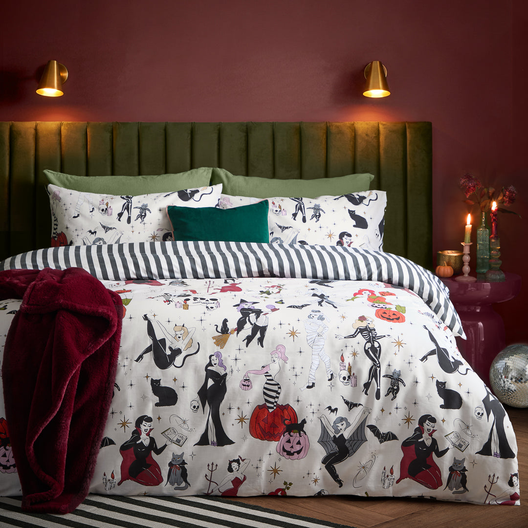 Trick Or Treat Super King Duvet Set Monochrome