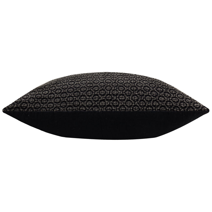 TRYFAN 50X50 CUSHION CASE BLACK