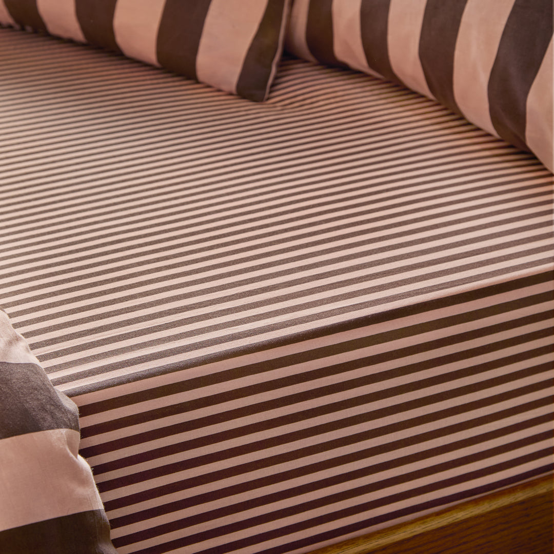 The Ultimate Stripe Super King Fitted Sheet Berry Brownie - image 3