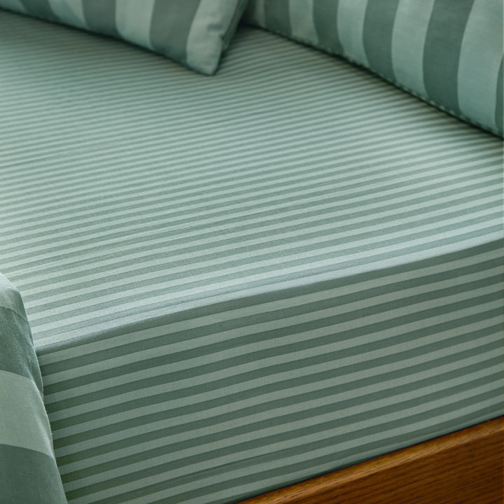 The Ultimate Stripe Super King Fitted Sheet Peppermint - image 2