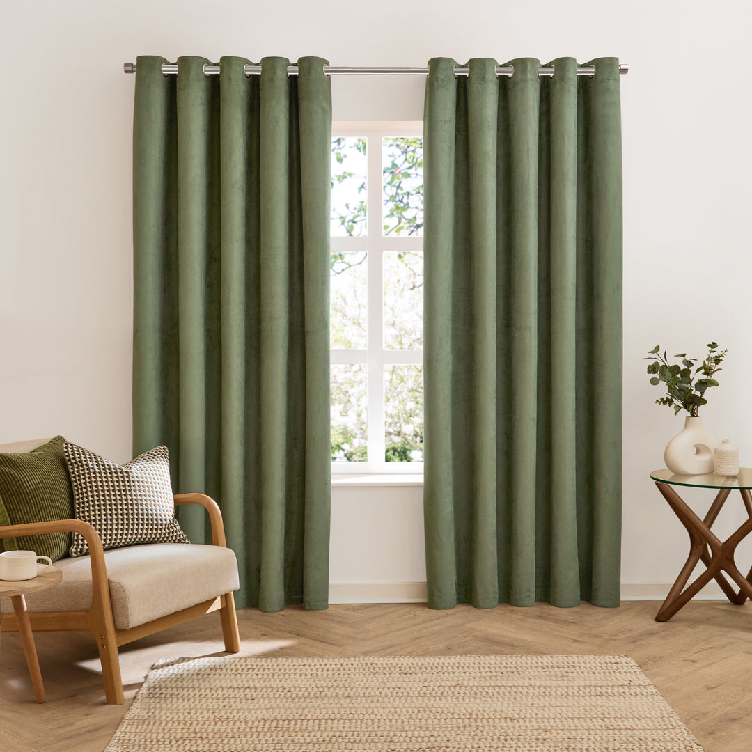 Verso 229x137 Blackout Eyelet Curtains Green - image 2