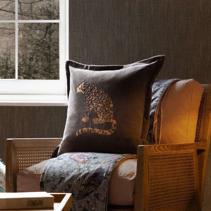 WAGHOBA 55x55 CUSHION CASE IRON