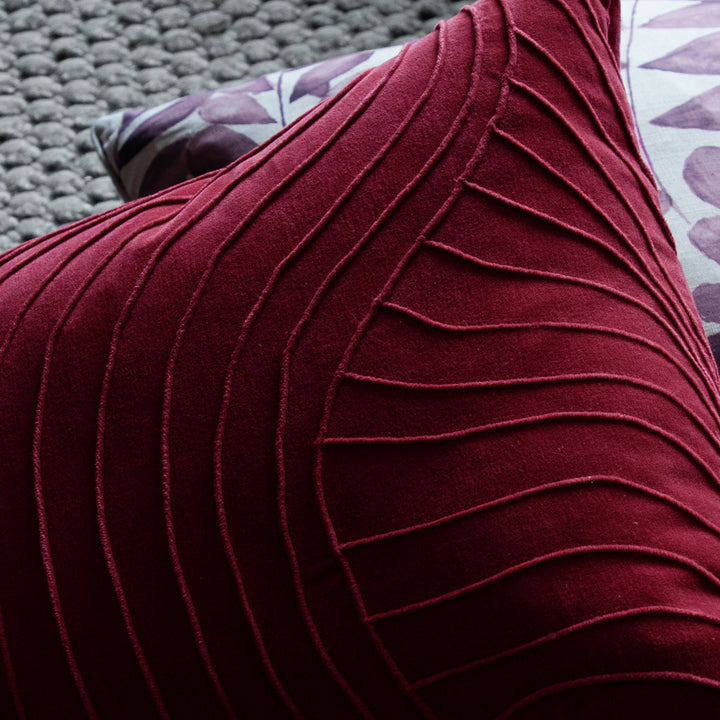 WATERFALL 50x50 CUSHION CASE POMEGRANATE