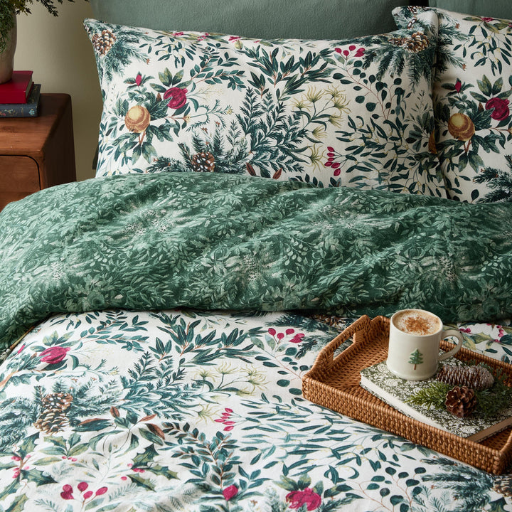 Winter Foliage Double Duvet Set Pine Green - image 2
