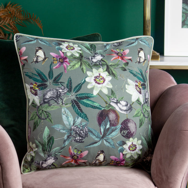 WILD PASSION CREATURES 50X50 CUSHION CASE SAGE